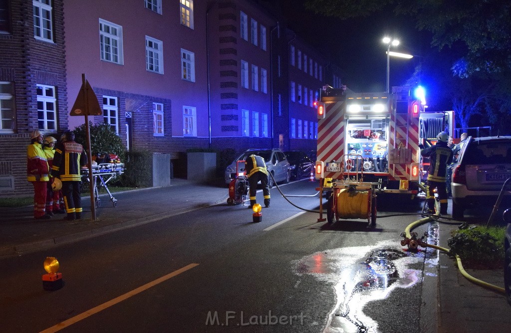 Feuer 1 Koeln Hoehenberg Fuldastr P32.JPG - Miklos Laubert